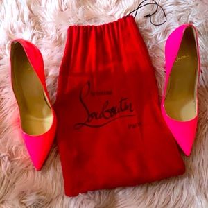 Christian Louboutin pump